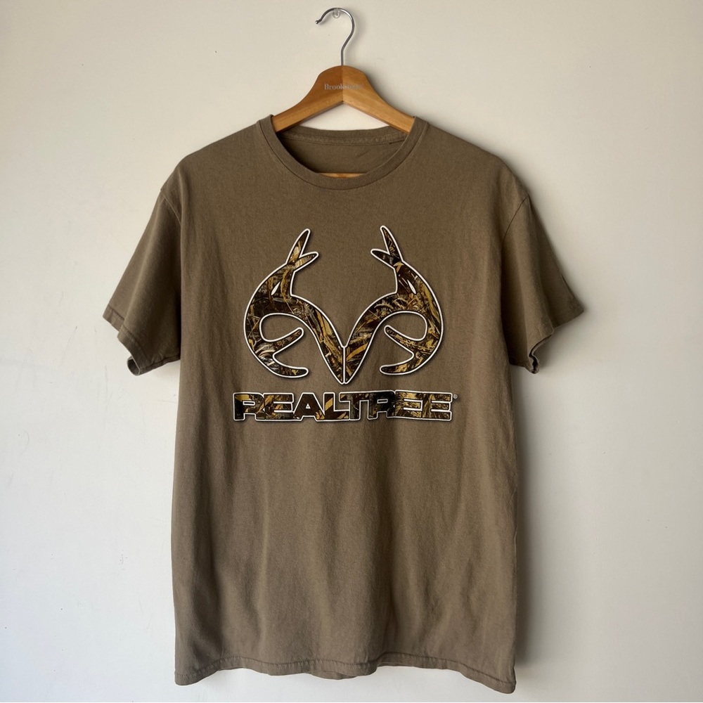 Realtree Graphic Print Logo Tshirt